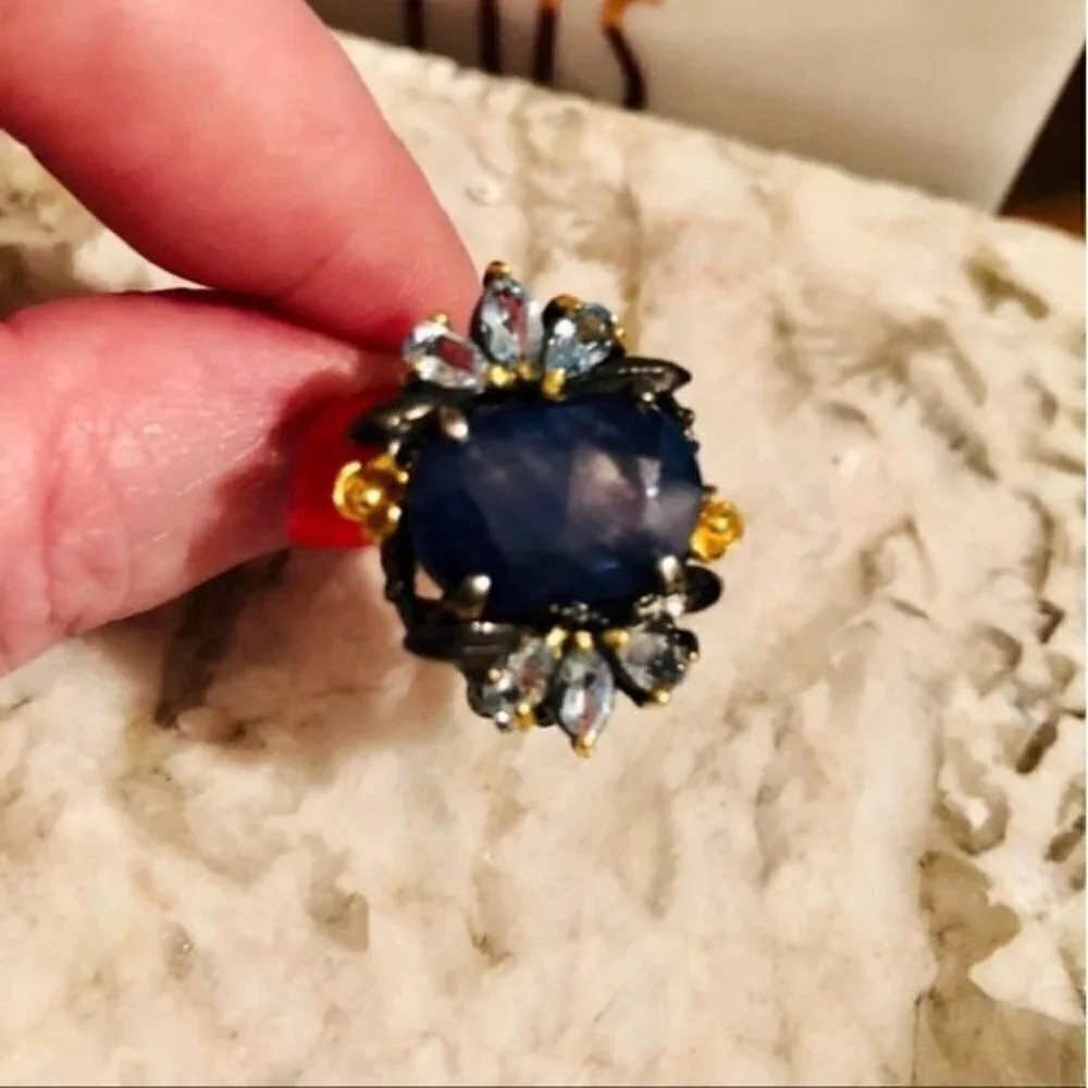 BEAUTIFUL BLUE LAPIS RING SIZE 9